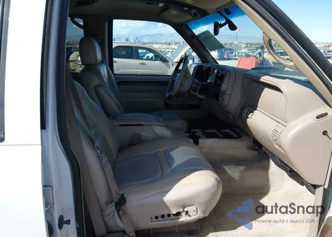 2000 Cadillac Escalade Standard z USA, uszkodzony, nr VIN 1GYEK63R7YR229483